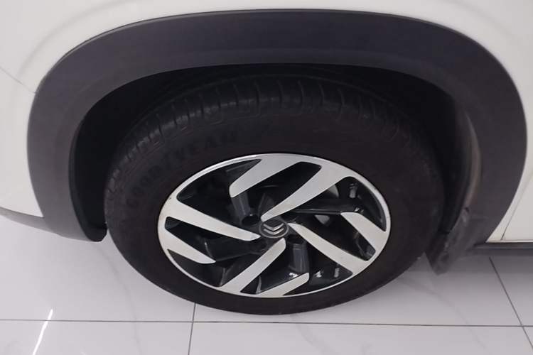 Used Citroen C3-XR 2015 1.6THP Automatic Pioneer Model Exterior 2