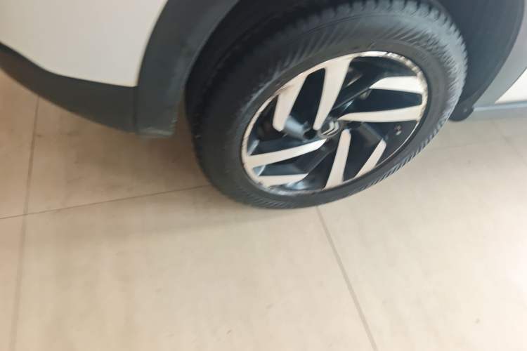 Used Citroen C3-XR 2015 1.6L Automatic Pioneer Model Exterior 5