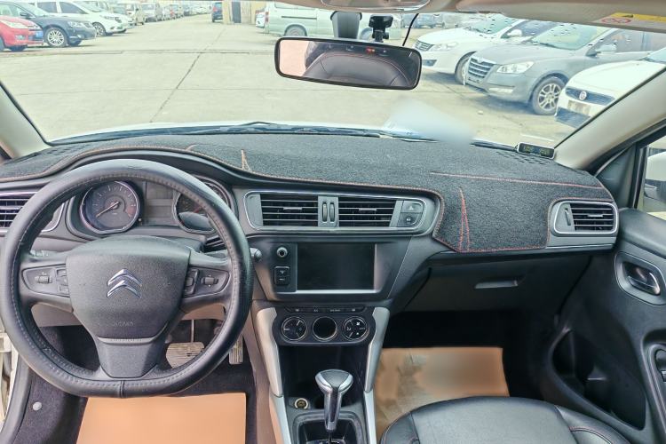 Used Citroen C3-XR 2015 1.6THP Automatic Pioneer Model Exterior 6