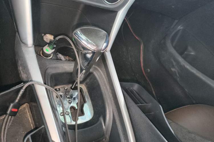 Used Citroen C3-XR 2015 1.6L Automatic Pioneer Model Gear Lever