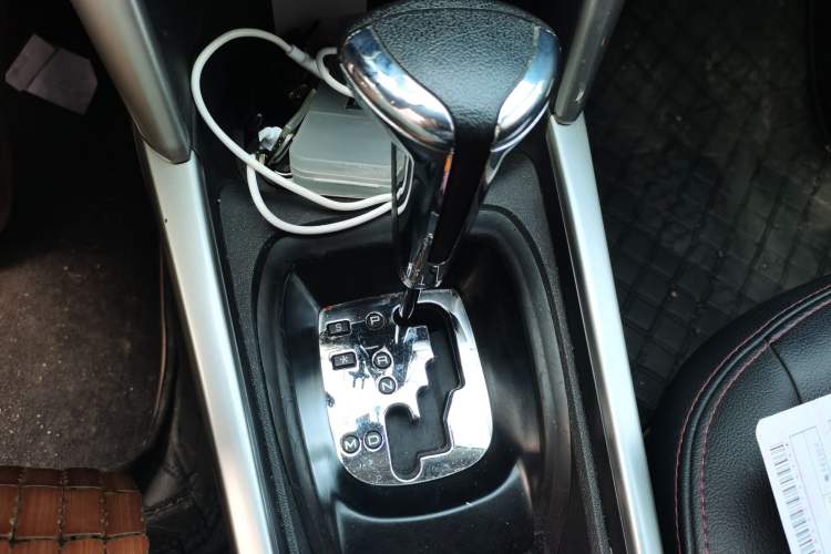 Used Citroen C3-XR 2015 1.6L Automatic Pioneer Model Gear Lever