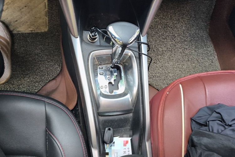 Used Citroen C3-XR 2015 1.6L Automatic Pioneer Model Gear Lever