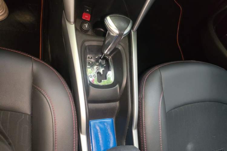 Used Citroen C3-XR 2015 1.6L Automatic Smart Version Gear Lever