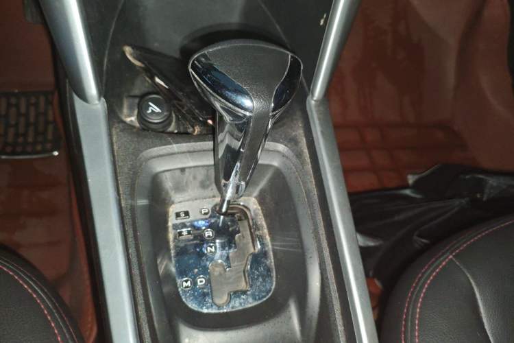 Used Citroen C3-XR 2015 1.6L Automatic Pioneer Model Gear Lever