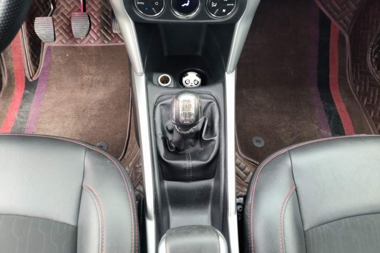 Used Citroen C3-XR 2015 1.6L Manual Pioneer Model Gear Lever