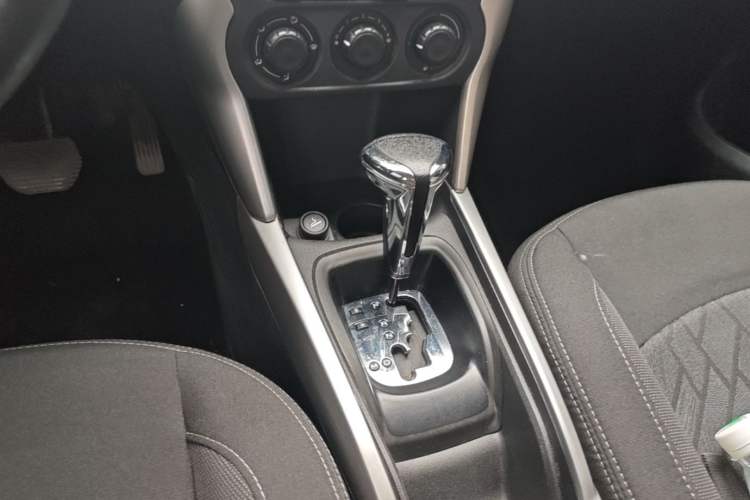 Used Citroen C3-XR 2015 1.6L Automatic Fashion Model Gear Lever
