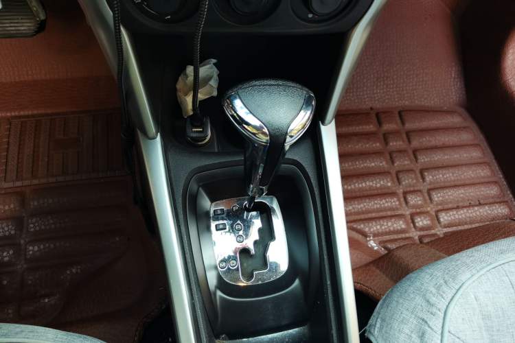 Used Citroen C3-XR 2015 1.6L Automatic Fashion Model Gear Lever