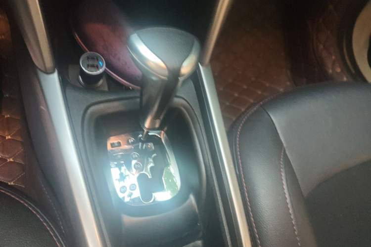 Used Citroen C3-XR 2015 1.6L Automatic Pioneer Model Gear Lever
