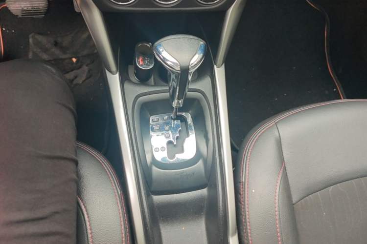 Used Citroen C3-XR 2015 1.6L Automatic Pioneer Model Gear Lever