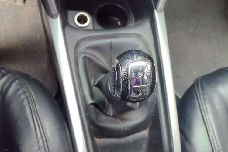 Used Citroen C3-XR 2015 1.6L Manual Pioneer Model Gear Lever