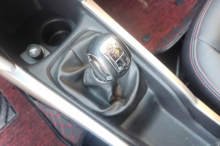 Used Citroen C3-XR 2015 1.6L Manual Pioneer Model Gear Lever