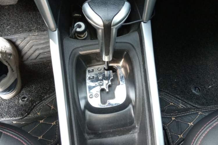 Used Citroen C3-XR 2015 1.6L Automatic Pioneer Model Gear Lever