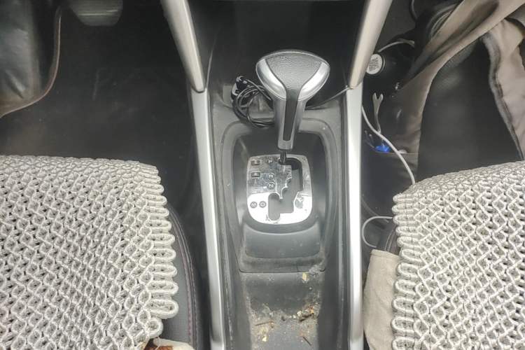Used Citroen C3-XR 2015 1.6L Automatic Pioneer Model Gear Lever