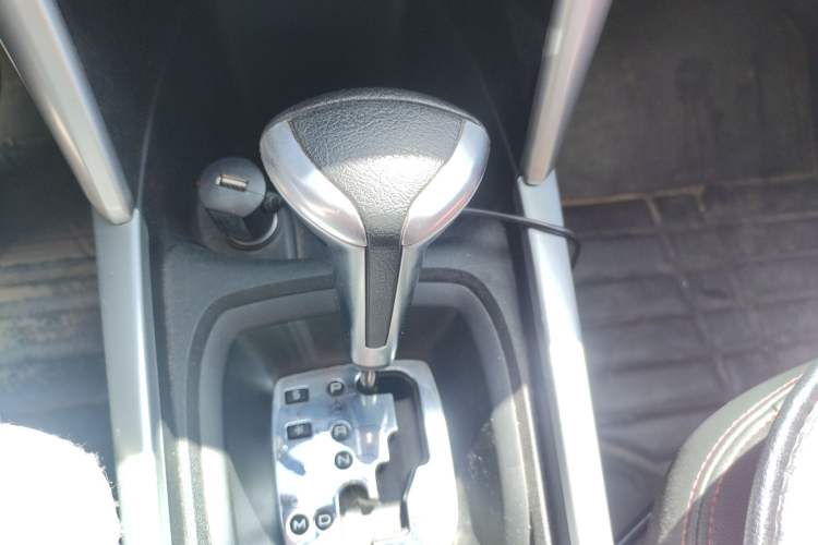 Used Citroen C3-XR 2015 1.6L Automatic Pioneer Model Gear Lever