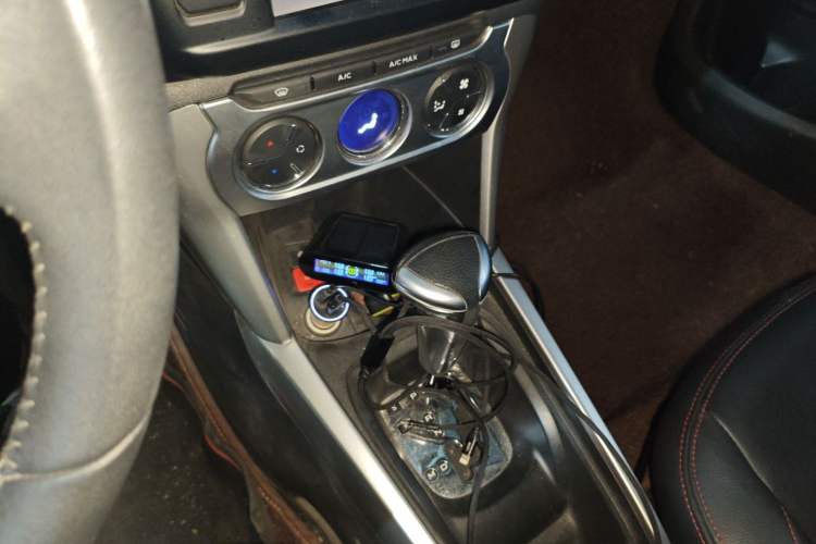 Used Citroen C3-XR 2015 1.6L Automatic Smart Version Gear Lever