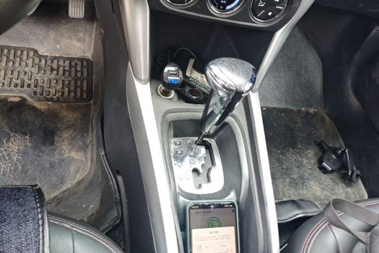 Used Citroen C3-XR 2015 1.6L Automatic Pioneer Model Gear Lever