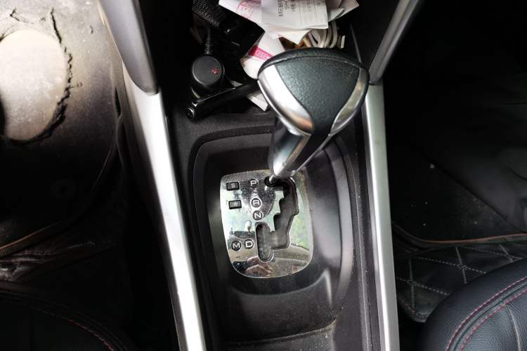 Used Citroen C3-XR 2015 1.6THP Automatic Pioneer Model Gear Lever