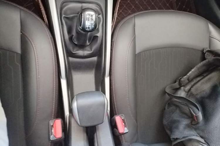 Used Citroen C3-XR 2015 1.6L Manual Pioneer Model Gear Lever