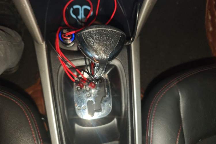 Used Citroen C3-XR 2015 1.6L Automatic Pioneer Model Gear Lever