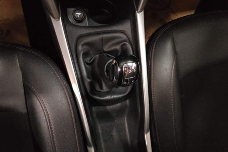 Used Citroen C3-XR 2015 1.6L Manual Pioneer Model Gear Lever