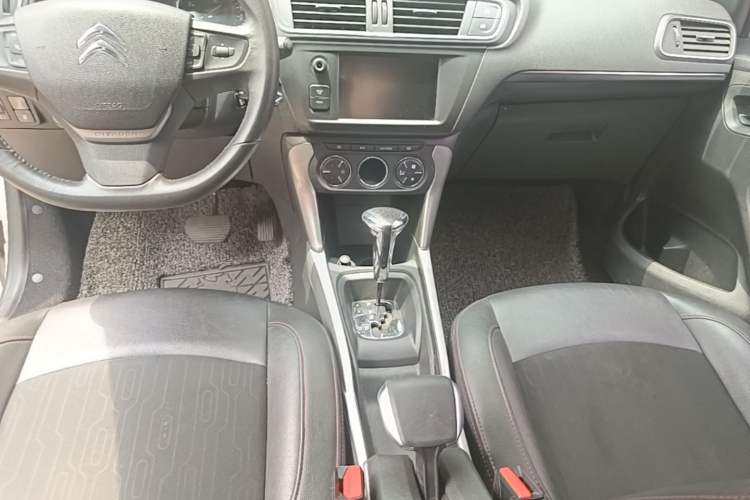 Used Citroen C3-XR 2015 1.6L Automatic Pioneer Model Gear Lever
