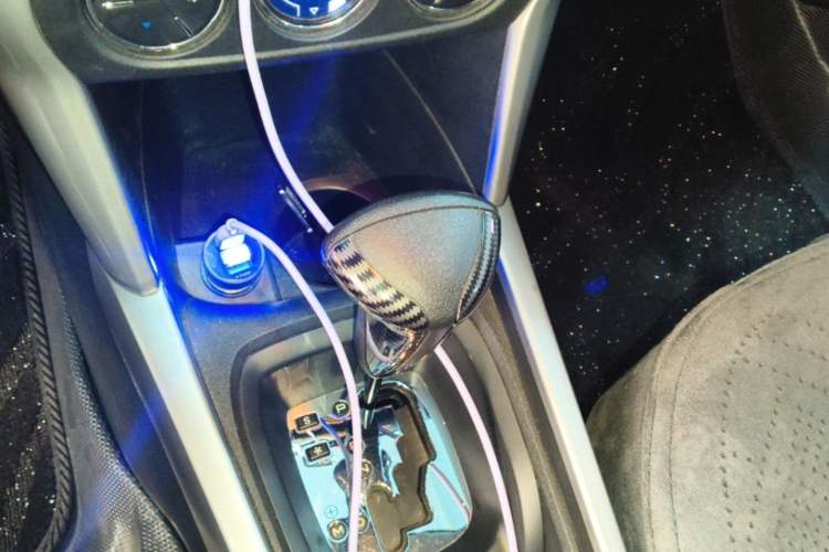 Used Citroen C3-XR 2015 1.6L Automatic Pioneer Model Gear Lever