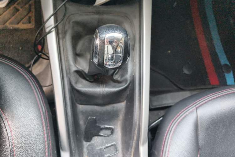 Used Citroen C3-XR 2015 1.6L Manual Pioneer Model Gear Lever