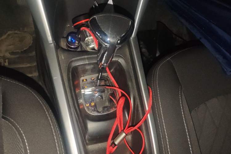 Used Citroen C3-XR 2015 1.6L Automatic Fashion Model Gear Lever