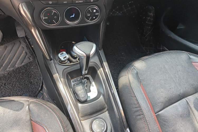 Used Citroen C3-XR 2015 1.6THP Automatic Flagship Model Gear Lever