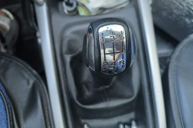 Used Citroen C3-XR 2015 1.6L Manual Pioneer Model Gear Lever