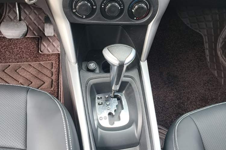 Used Citroen C3-XR 2015 1.6L Automatic Fashion Model Gear Lever