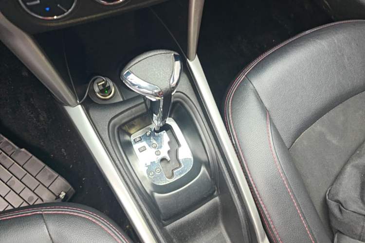Used Citroen C3-XR 2015 1.6L Automatic Pioneer Model Gear Lever