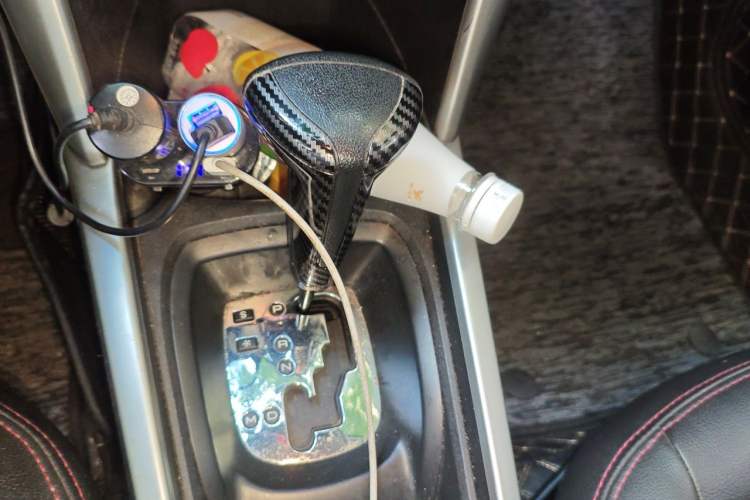 Used Citroen C3-XR 2015 1.6L Automatic Pioneer Model Gear Lever