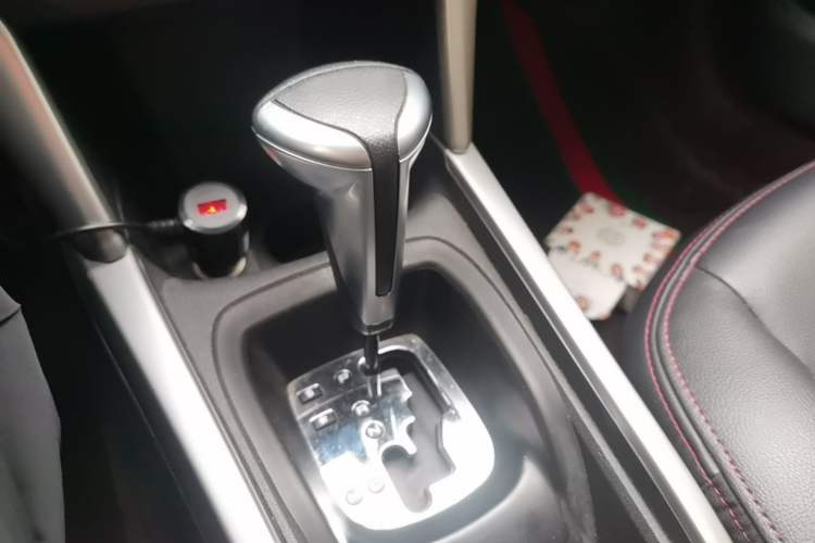Used Citroen C3-XR 2015 1.6L Automatic Pioneer Model Gear Lever