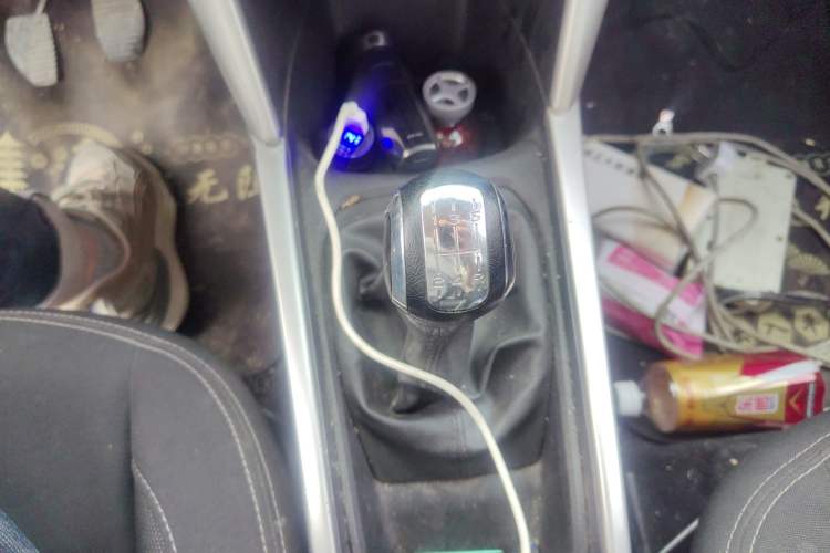 Used Citroen C3-XR 2015 1.6L Manual Fashion Edition Gear Lever