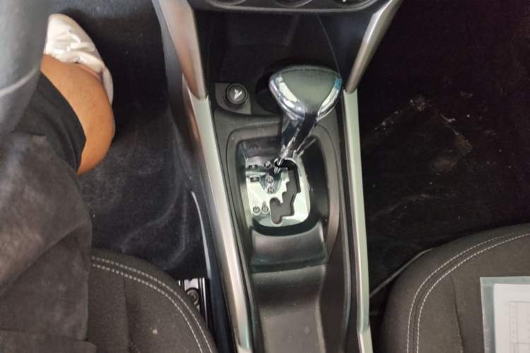 Used Citroen C3-XR 2015 1.6L Automatic Fashion Model Gear Lever