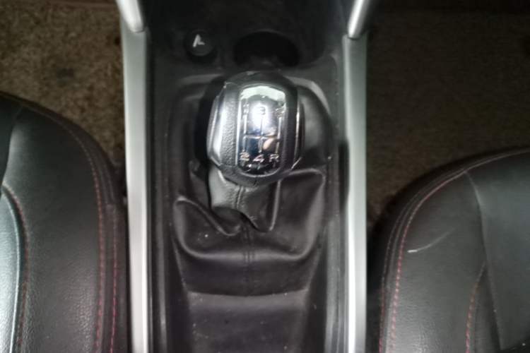 Used Citroen C3-XR 2015 1.6L Manual Pioneer Model Gear Lever