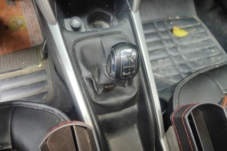 Used Citroen C3-XR 2015 1.6L Manual Pioneer Model Gear Lever