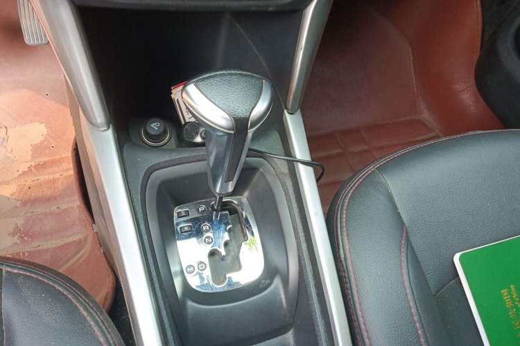 Used Citroen C3-XR 2015 1.6L Automatic Pioneer Model Gear Lever