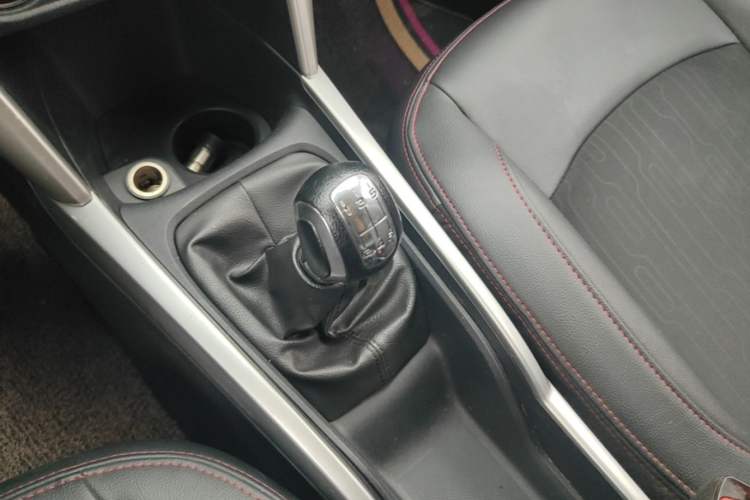 Used Citroen C3-XR 2015 1.6L Manual Pioneer Model Gear Lever