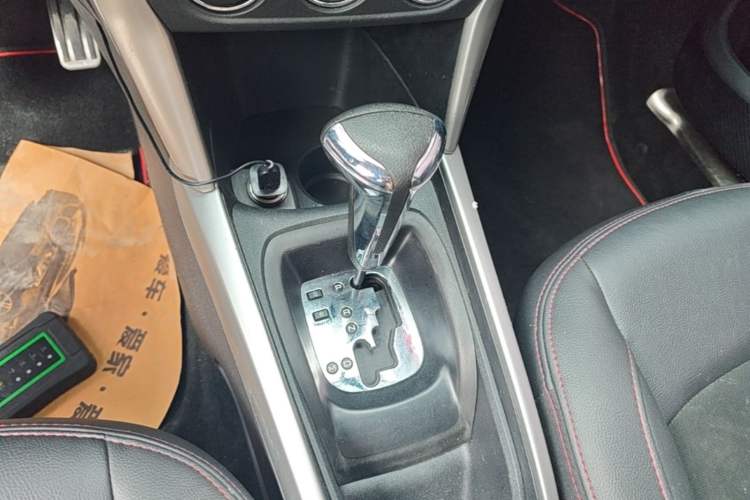 Used Citroen C3-XR 2015 1.6L Automatic Pioneer Model Gear Lever