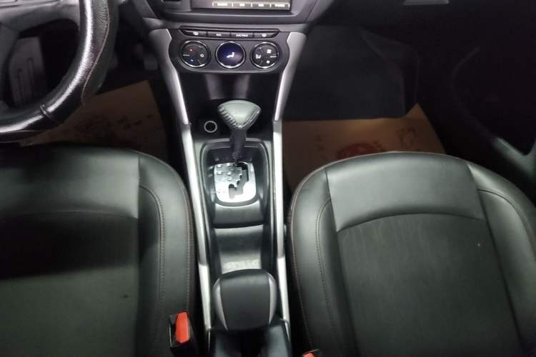 Used Citroen C3-XR 2015 1.6L Automatic Pioneer Model Gear Lever