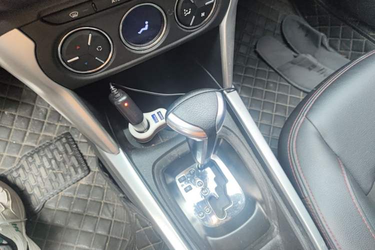 Used Citroen C3-XR 2015 1.6L Automatic Pioneer Model Gear Lever