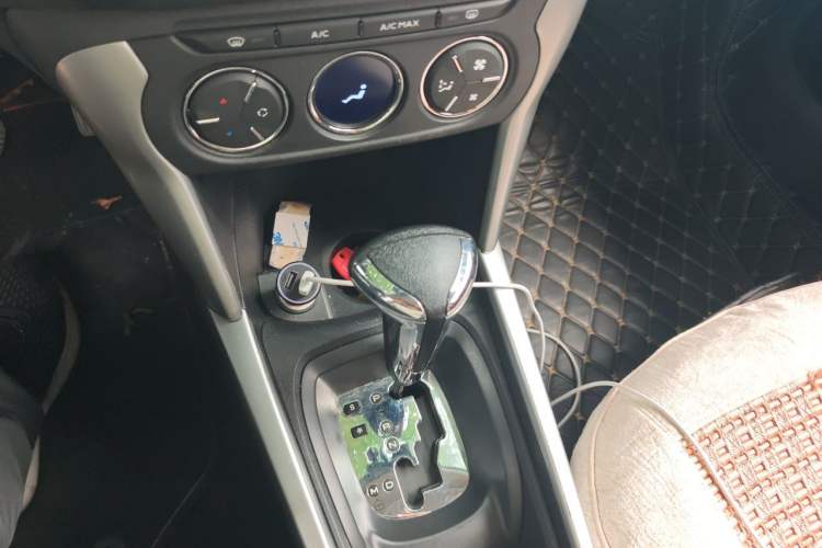 Used Citroen C3-XR 2015 1.6L Automatic Pioneer Model Gear Lever