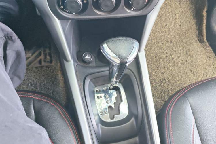 Used Citroen C3-XR 2015 1.6L Automatic Fashion Model Gear Lever