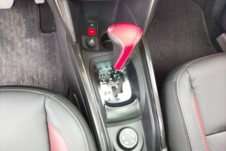Used Citroen C3-XR 2015 1.6THP Automatic Flagship Model Gear Lever