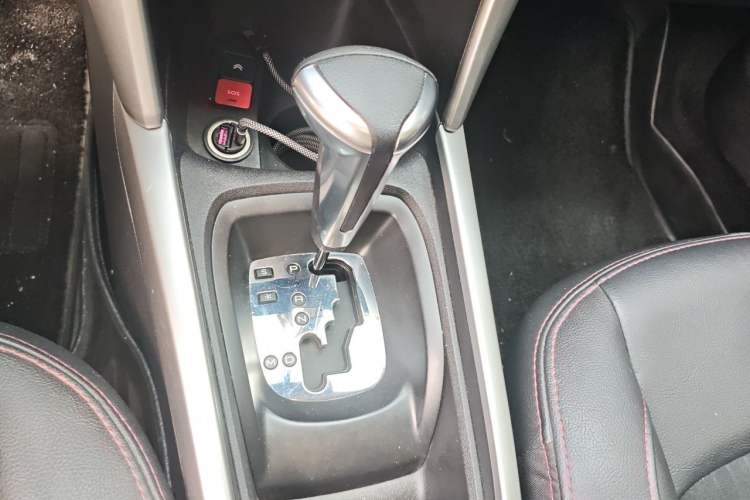 Used Citroen C3-XR 2015 1.6L Automatic Smart Version Gear Lever