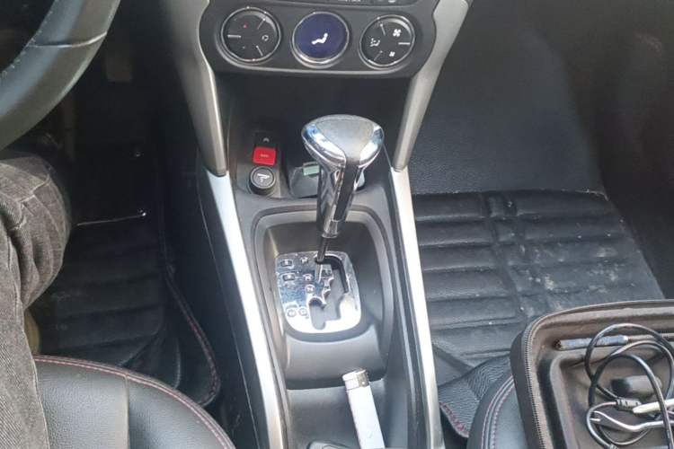 Used Citroen C3-XR 2015 1.6L Automatic Smart Version Gear Lever