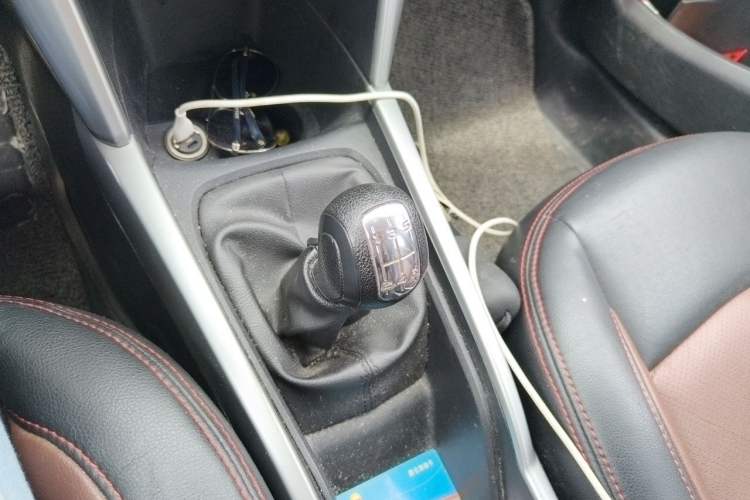 Used Citroen C3-XR 2015 1.6L Manual Fashion Edition Gear Lever