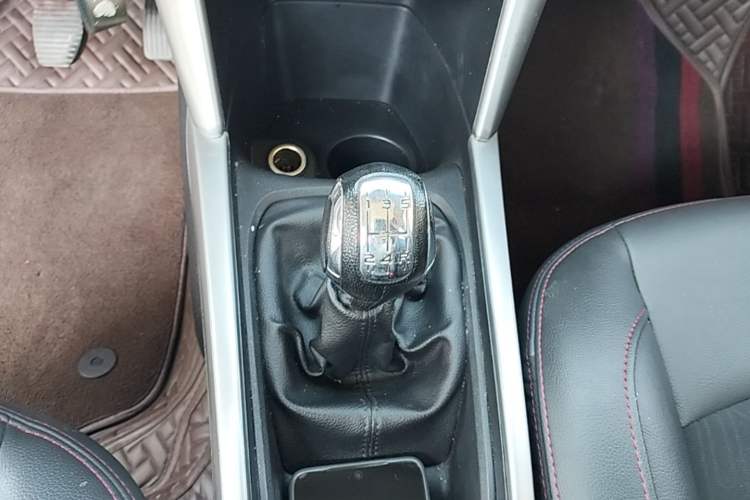 Used Citroen C3-XR 2015 1.6L Manual Pioneer Model Gear Lever